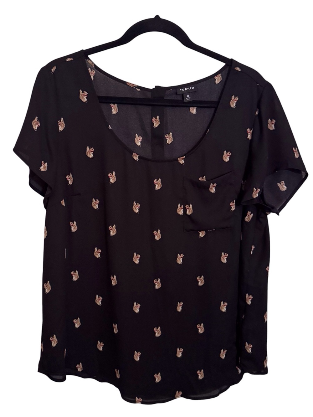 Torrid Size 0 Large Squirrel Print Top Novelty Short Sleeve Nature Cottagecore